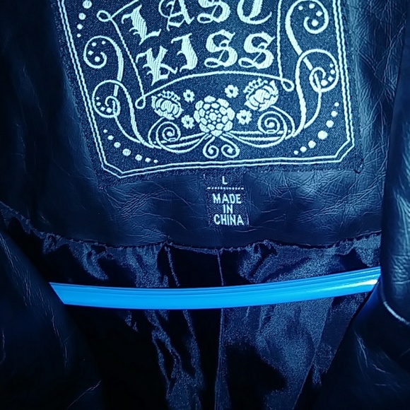 Jacket - Picture 3 of 4